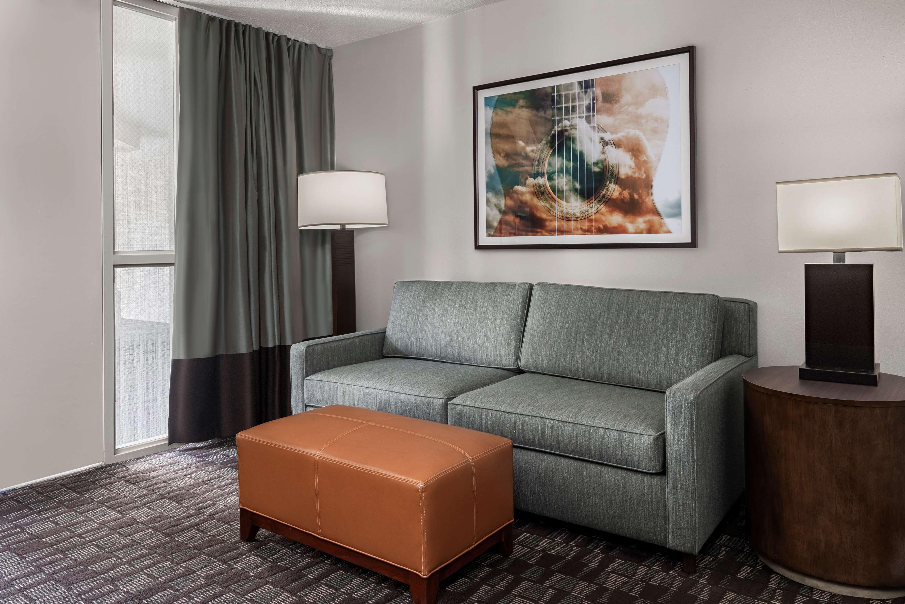 Embassy Suites By Hilton Nashville Airport Esterno foto