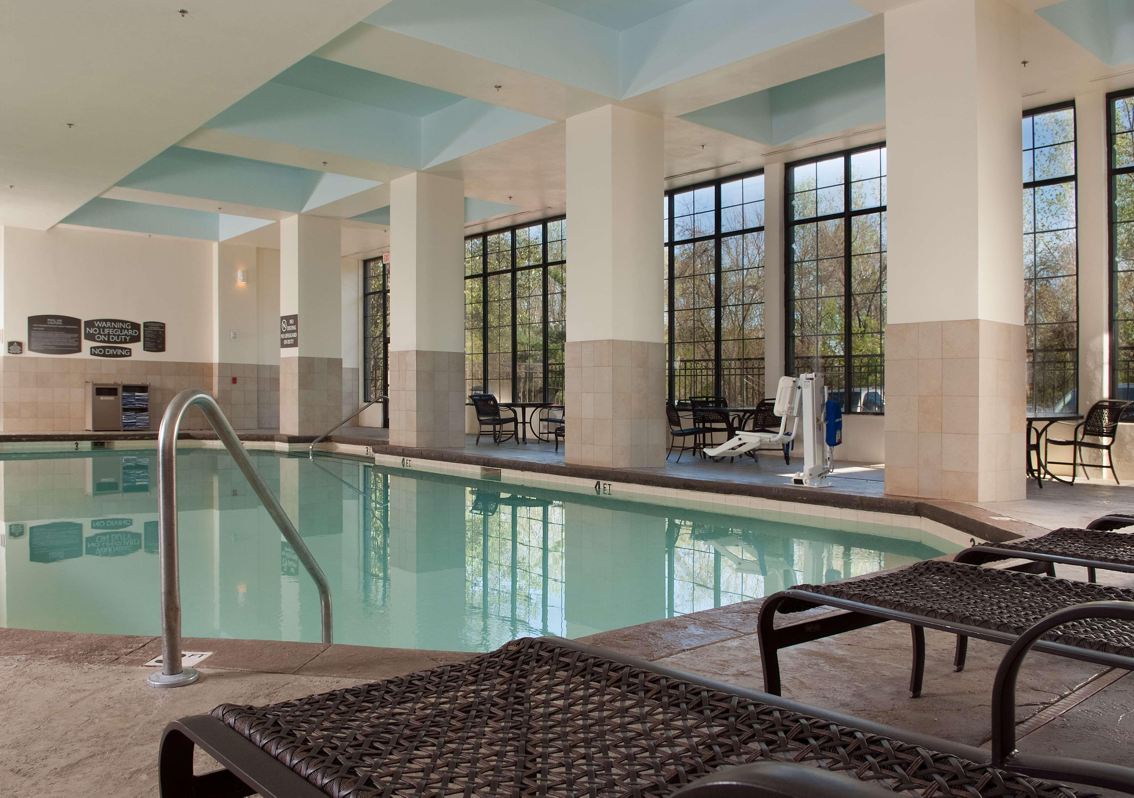 Embassy Suites By Hilton Nashville Airport Esterno foto