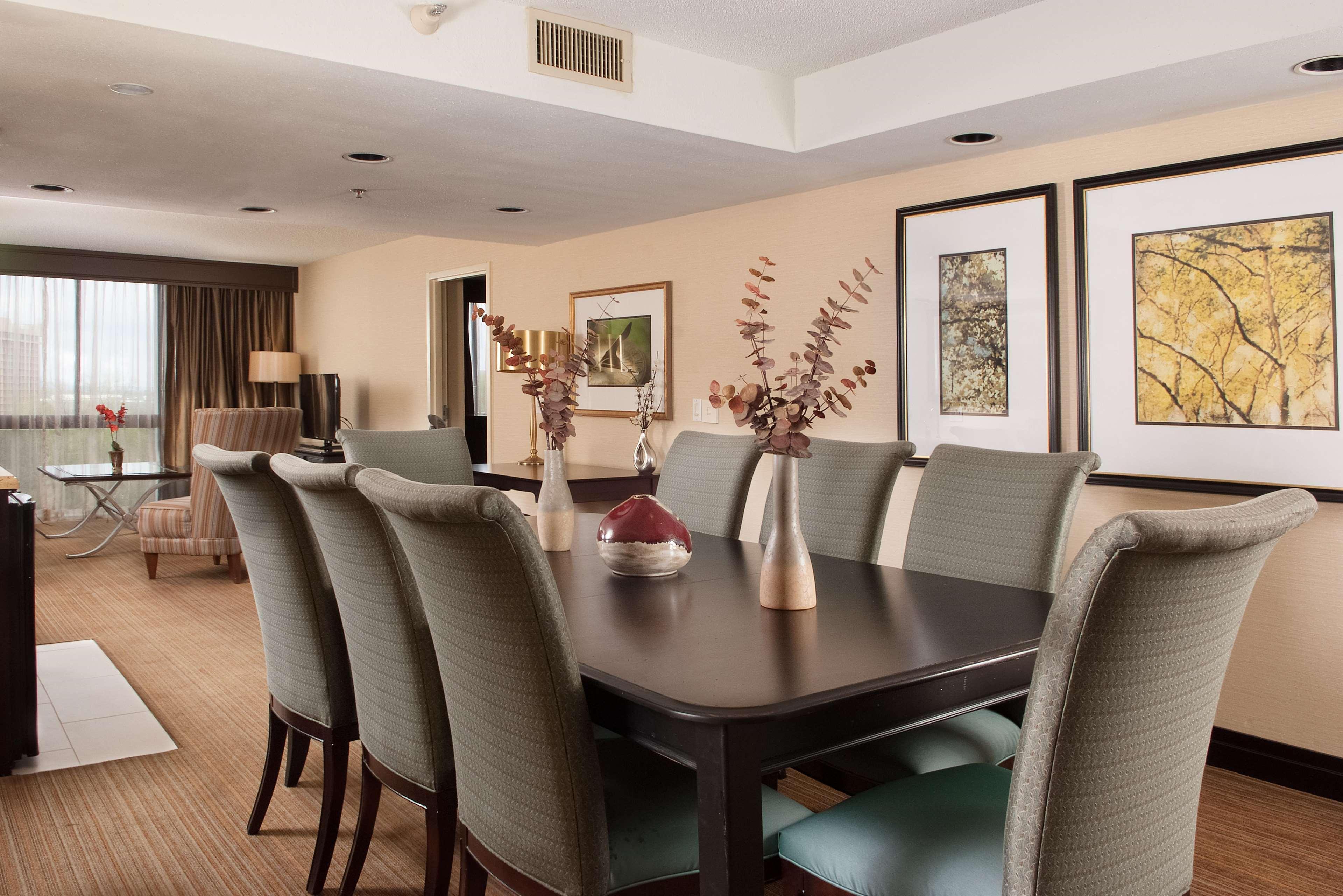 Embassy Suites By Hilton Nashville Airport Esterno foto