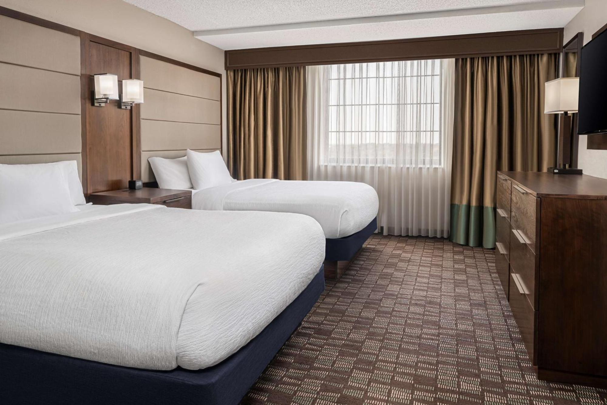 Embassy Suites By Hilton Nashville Airport Esterno foto