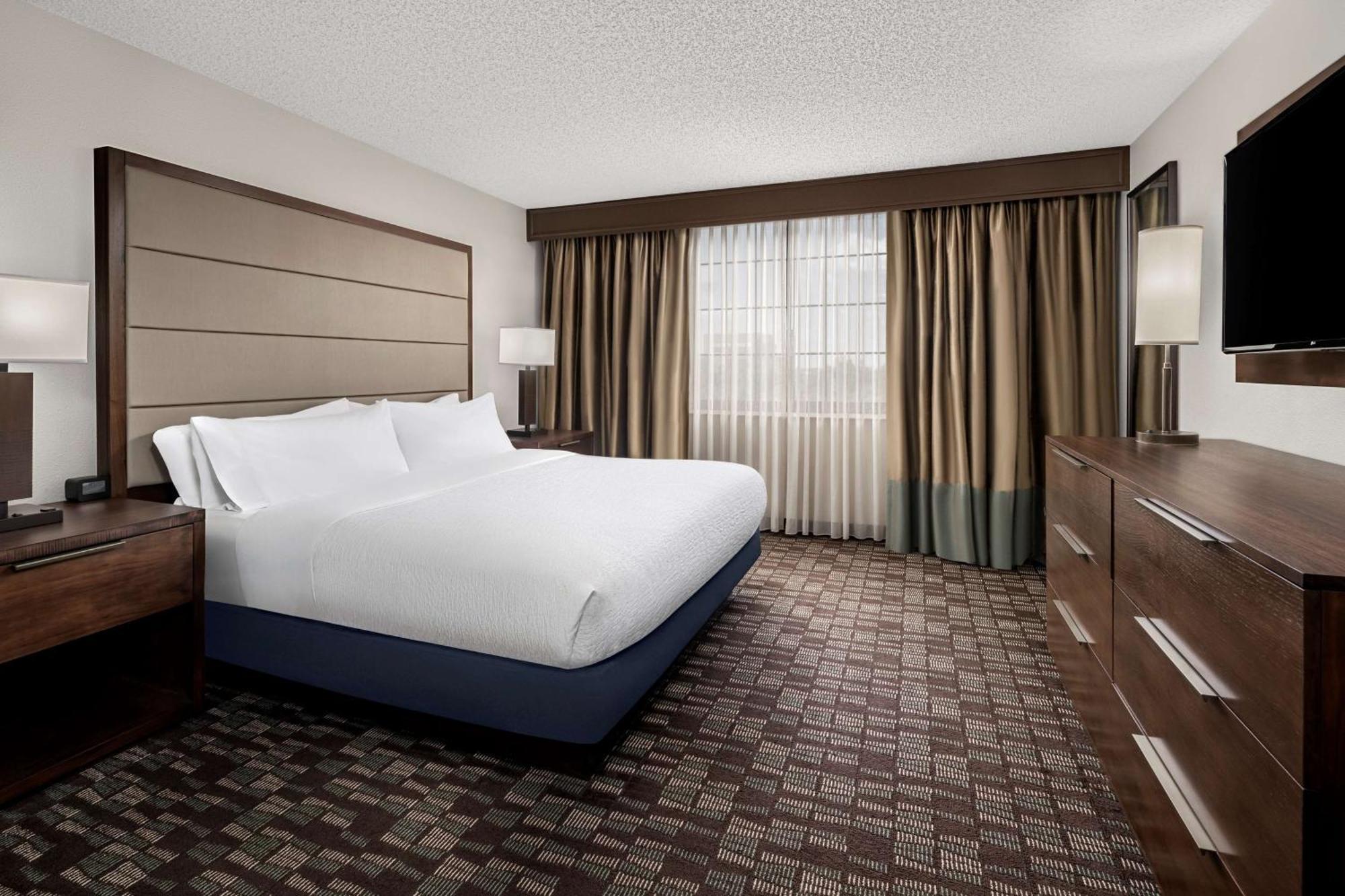 Embassy Suites By Hilton Nashville Airport Esterno foto