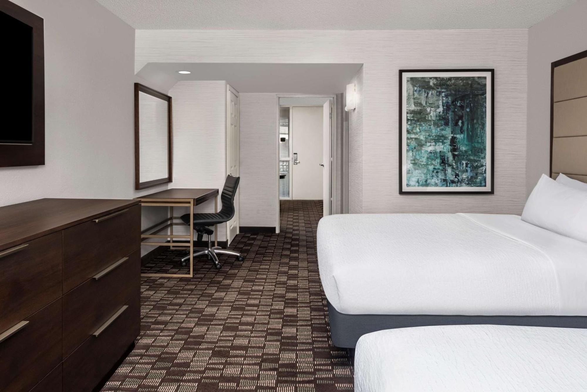 Embassy Suites By Hilton Nashville Airport Esterno foto