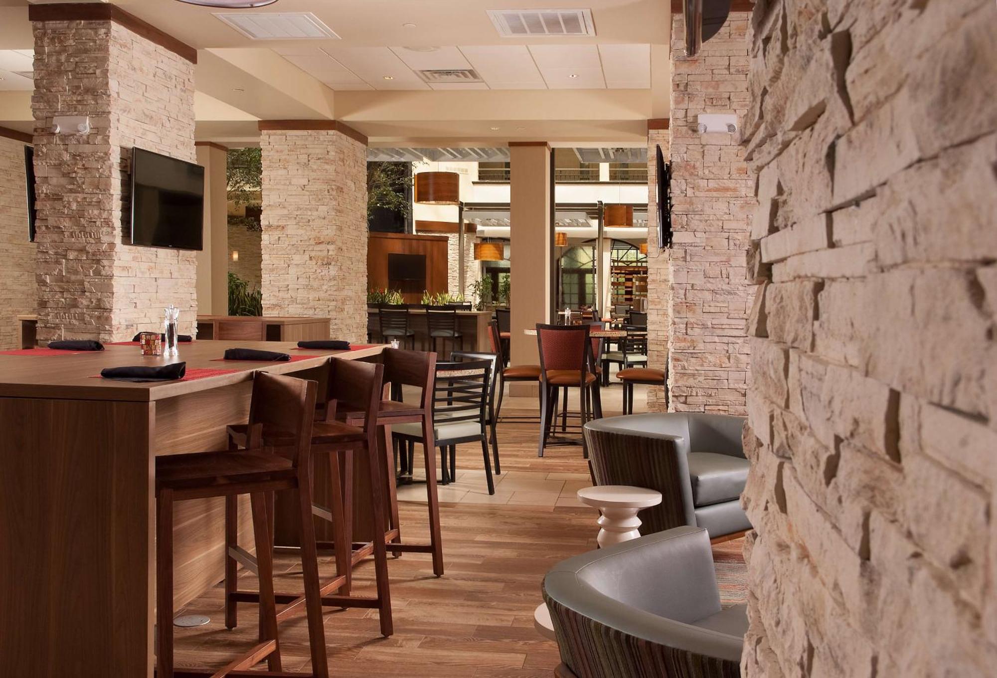 Embassy Suites By Hilton Nashville Airport Esterno foto