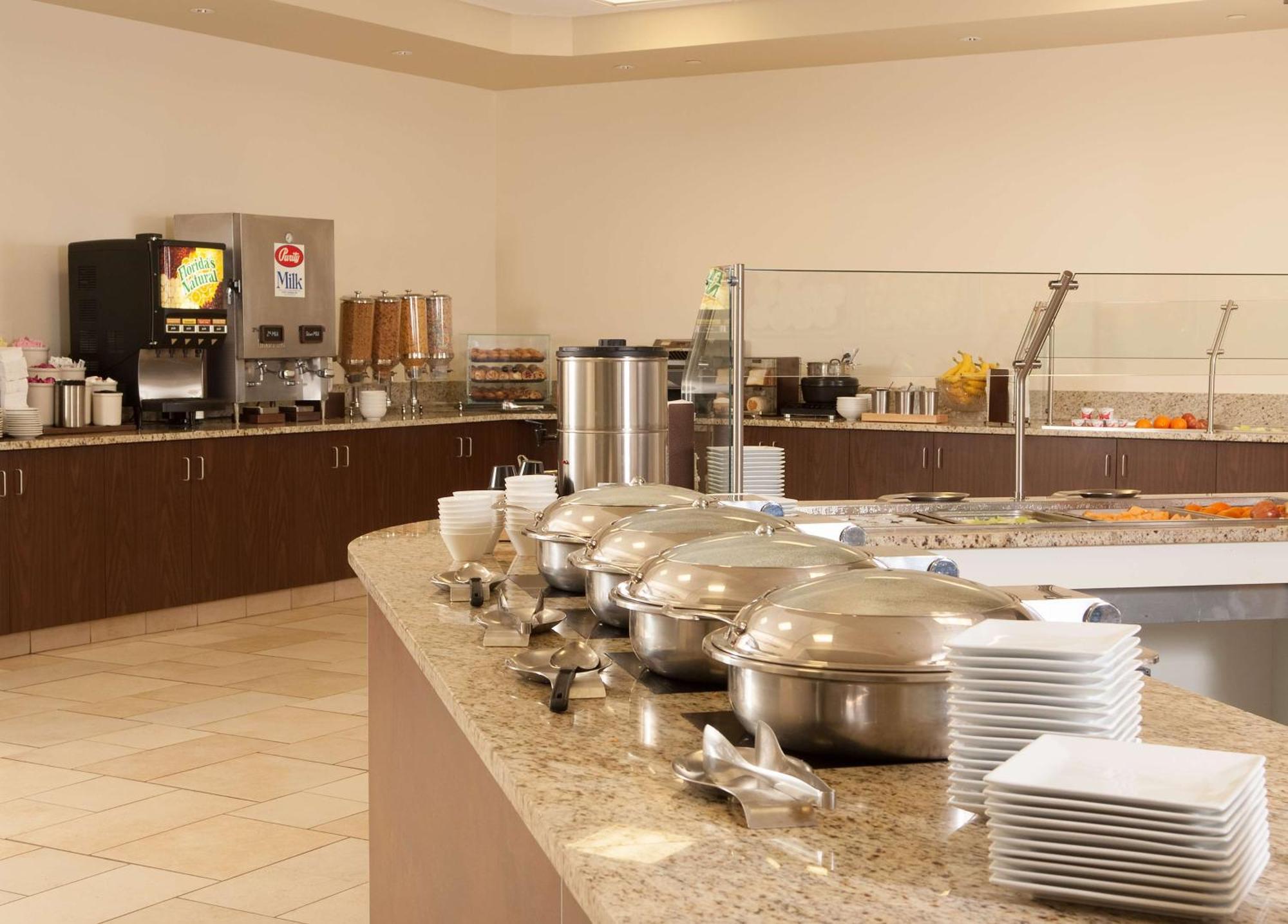 Embassy Suites By Hilton Nashville Airport Esterno foto