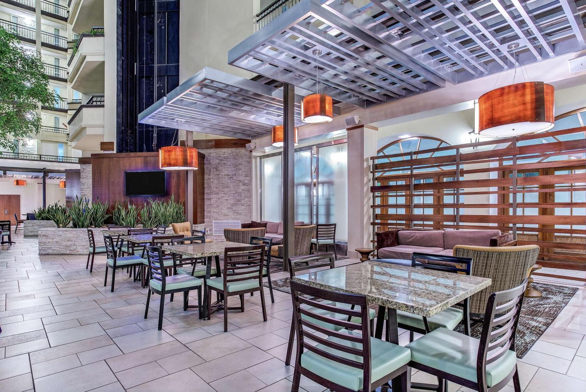 Embassy Suites By Hilton Nashville Airport Esterno foto