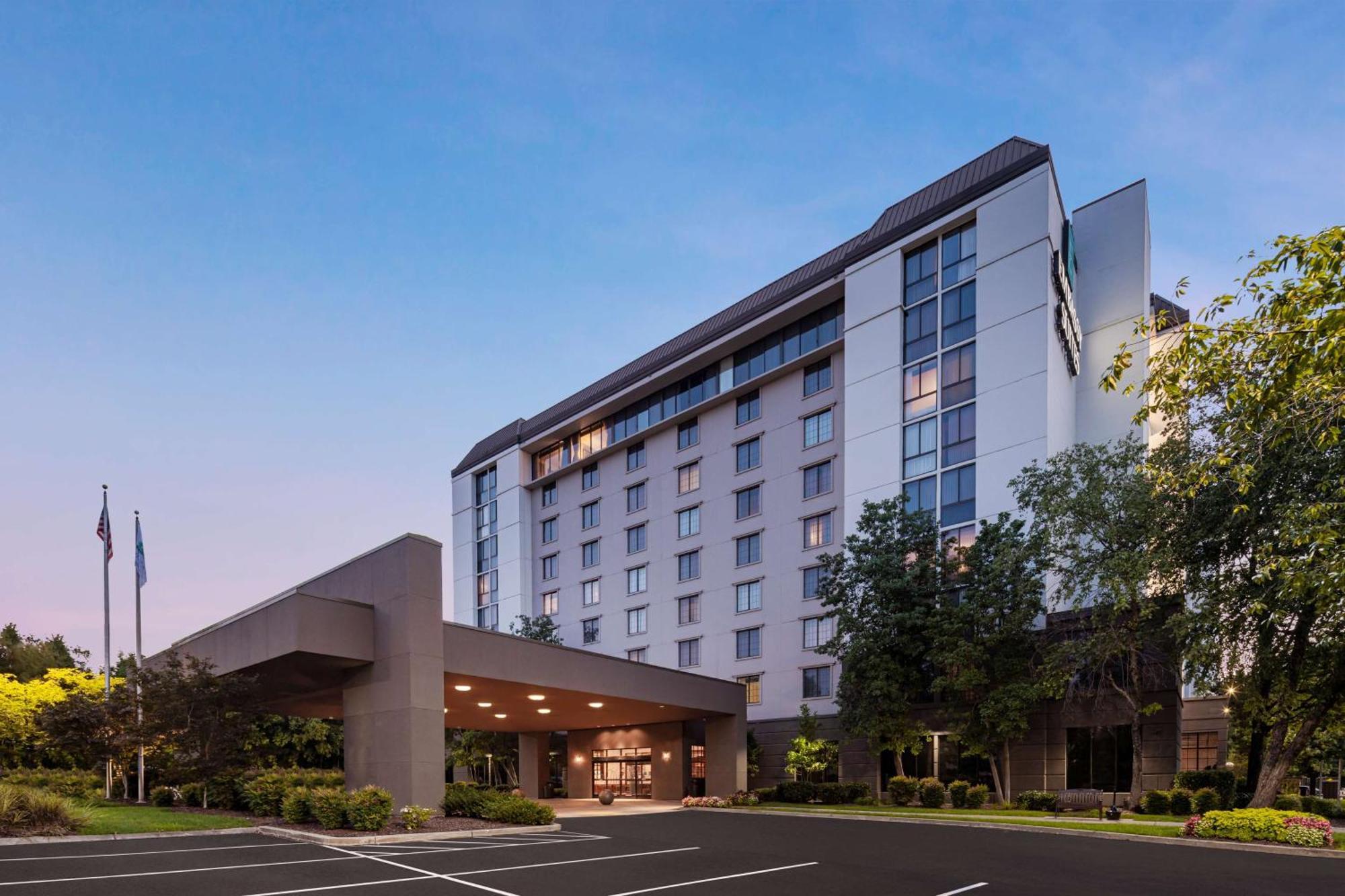 Embassy Suites By Hilton Nashville Airport Esterno foto