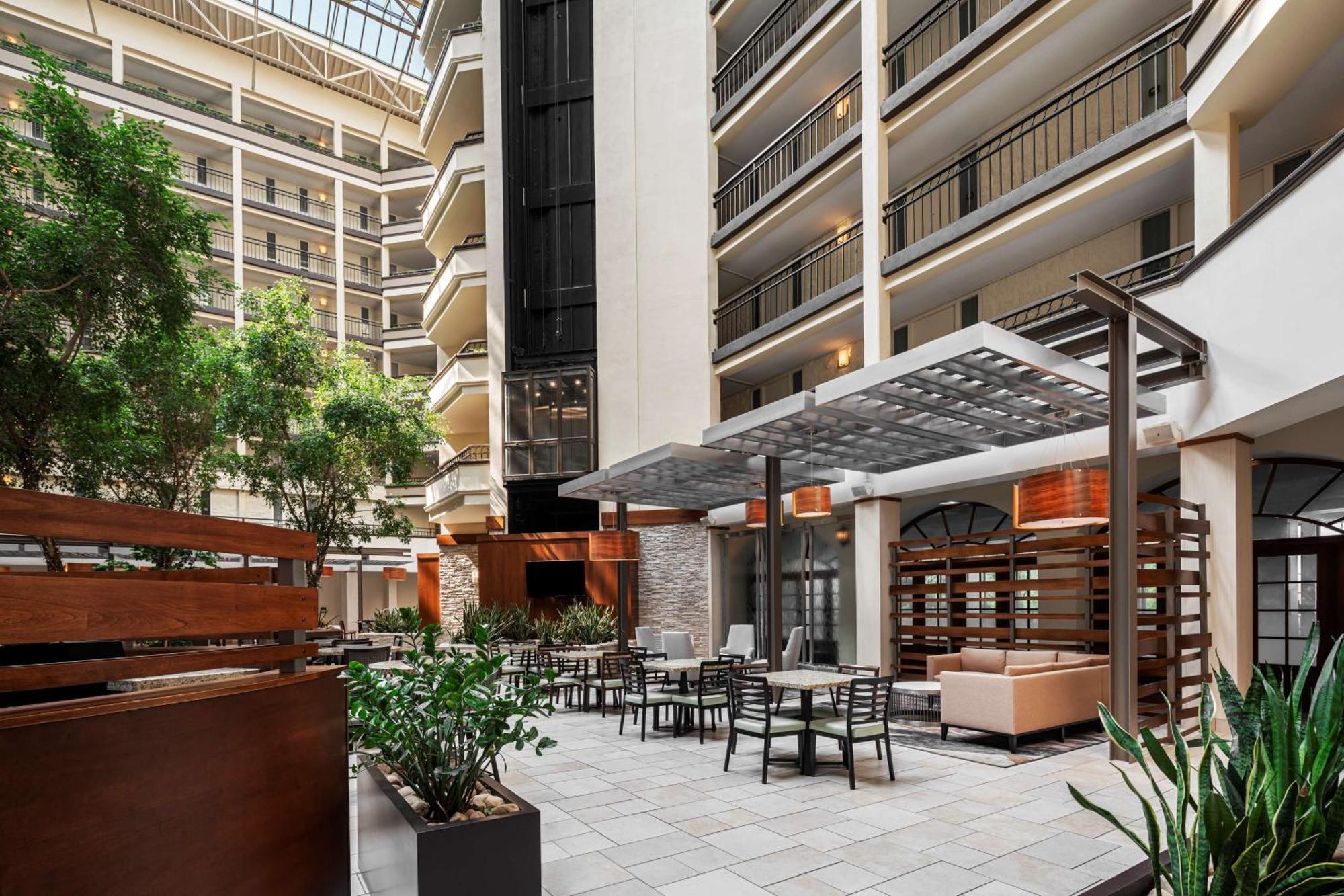 Embassy Suites By Hilton Nashville Airport Esterno foto