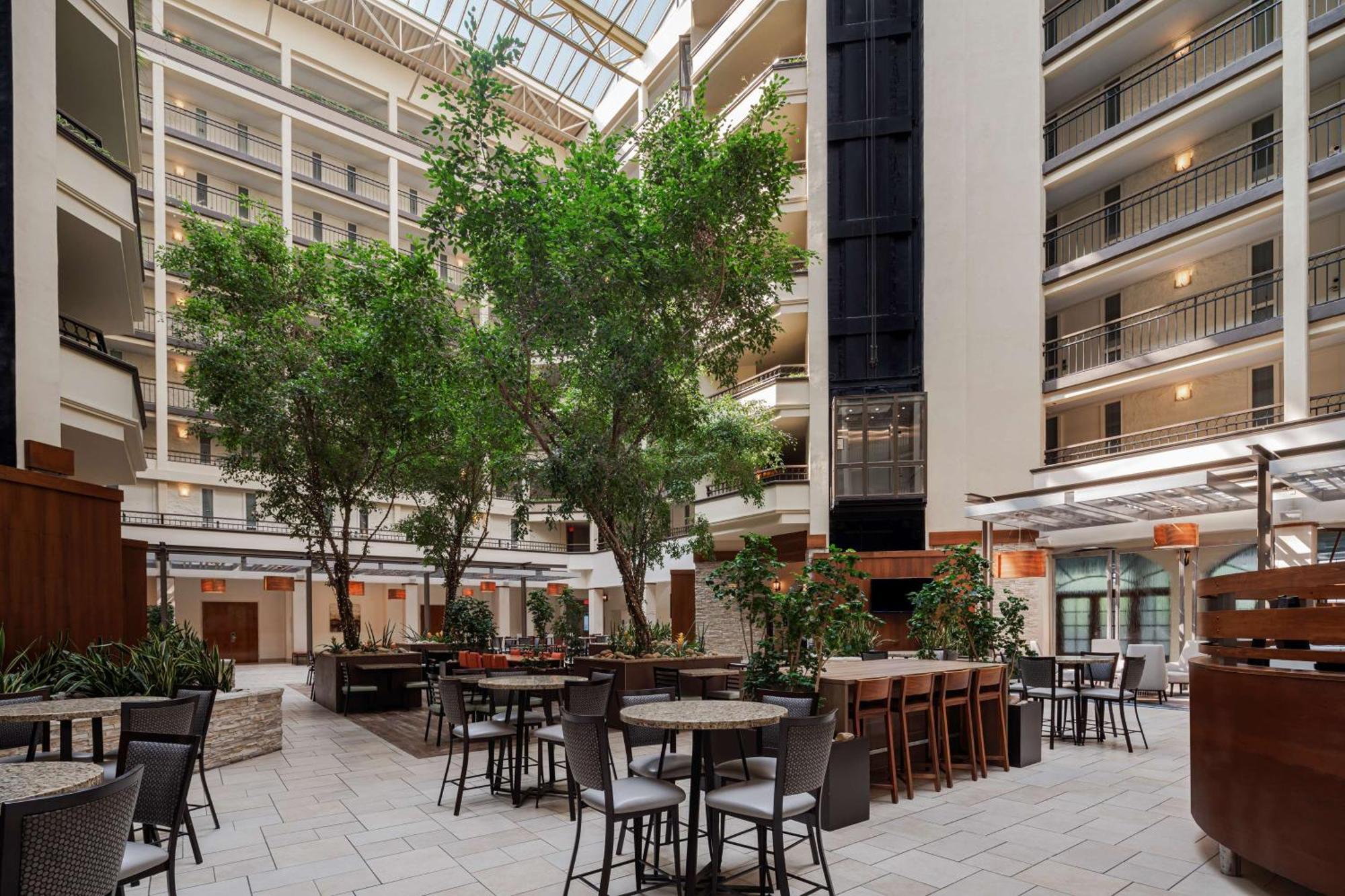 Embassy Suites By Hilton Nashville Airport Esterno foto